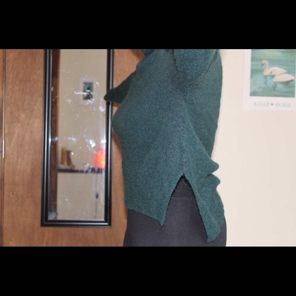 Sweater - Picture 3 of 4